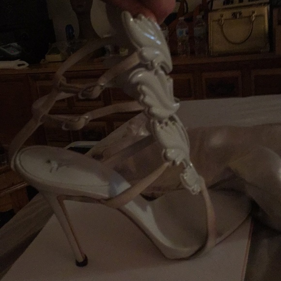 The queen of goddess - Picture 8 of 8